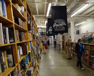 POWELL'S BOOKS