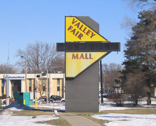 FOX RIVER MALL